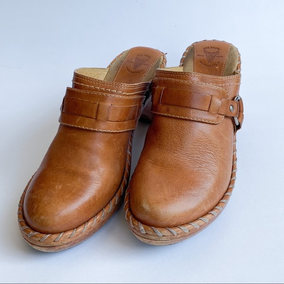 Genuine Leather FRYE Clog Mules Sandals EUC, 7M - Picture 2 of 12